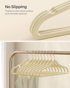 SONGMICS Velvet Hangers, Non-Slip, 50-Pack - Image 3